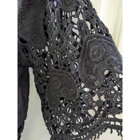 New Vince Camuto ONE SIZE Crochet Lace Open Front Shrug Cardigan Heart Love - Picture 4 of 9